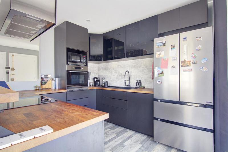 Appartement - 101 m² - 3 pièces