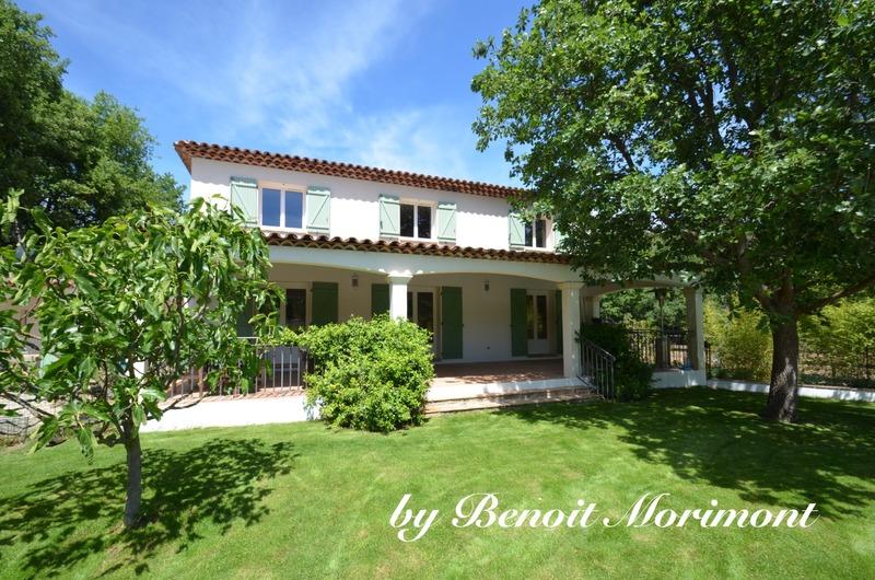 Maison - 220 m² - 7 pièces