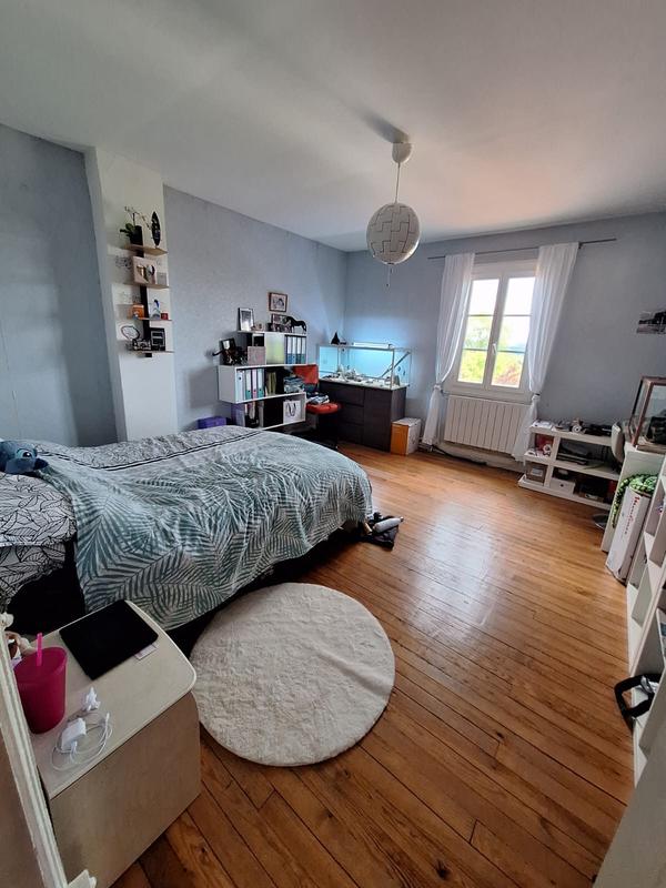 Maison - 315 m² - 11 pièces