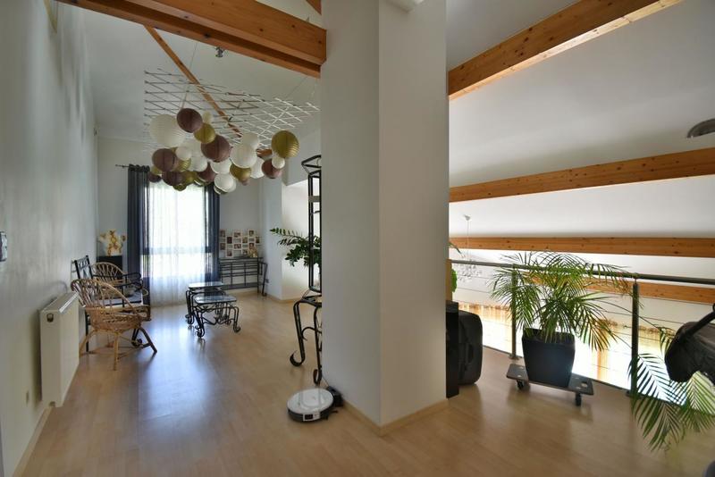 Villa - 240 m² - 6 pièces