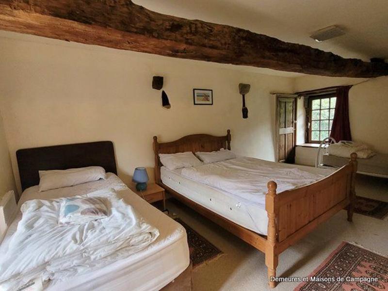 Maison - 268 m² - 12 pièces