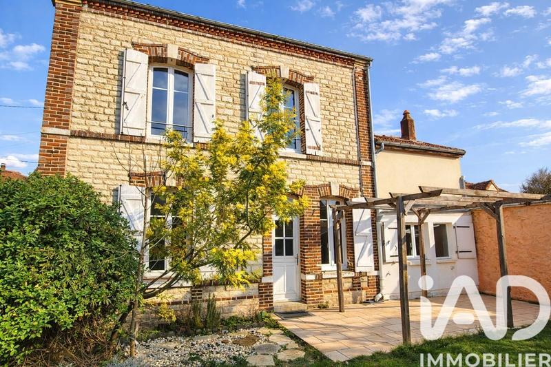 Maison de ville - 105 m² - 6 pièces
