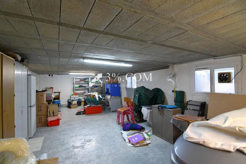 Propriété - 175 m² - 11 pièces