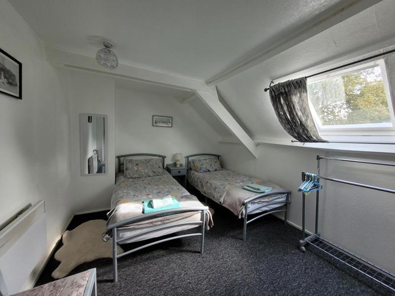 Propriété - 241 m² - 11 pièces