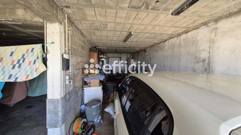 Maison - 310 m² - 13 pièces