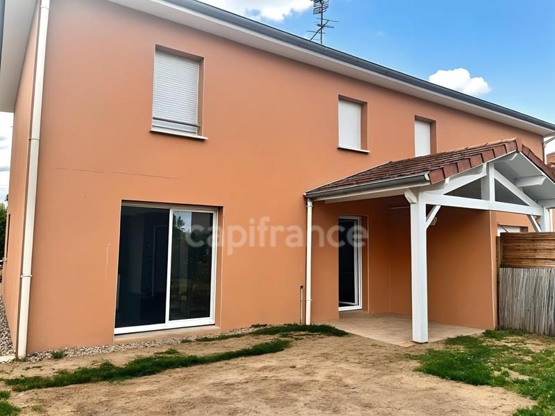 Maison - 90 m² - 4 pièces