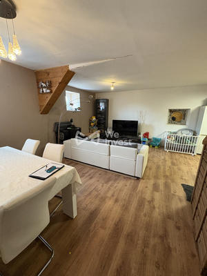 Maison - 185 m² - 10 pièces