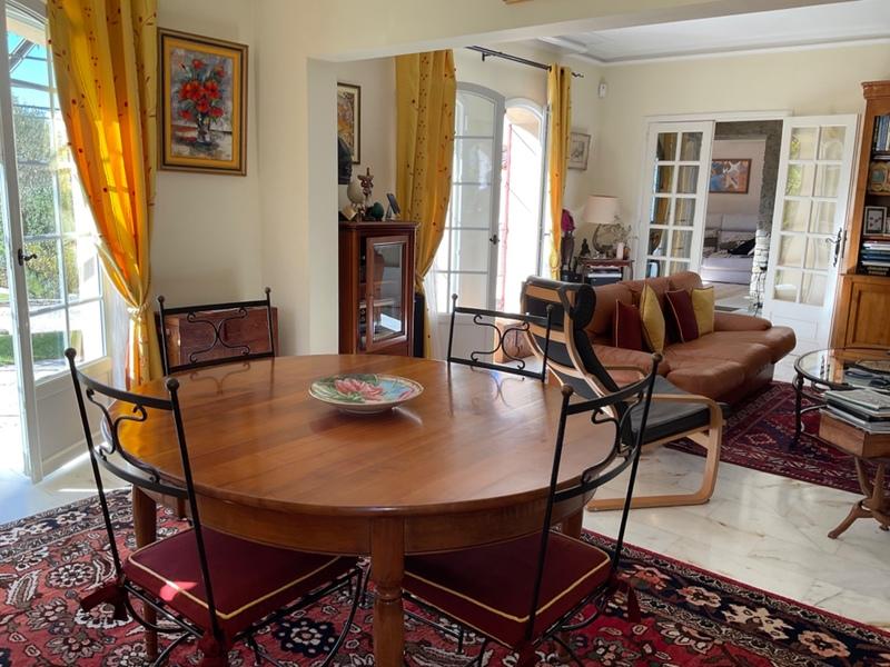 Maison - 181 m² - 7 pièces