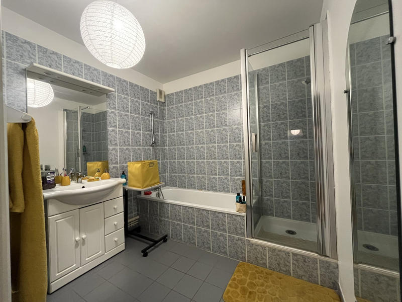 Appartement - 85 m² - 3 pièces