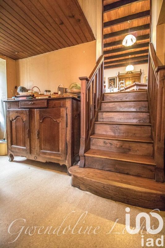 Maison - 212 m² - 8 pièces