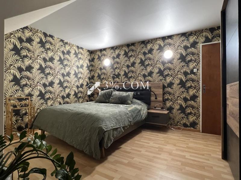 Maison - 219 m² - 8 pièces