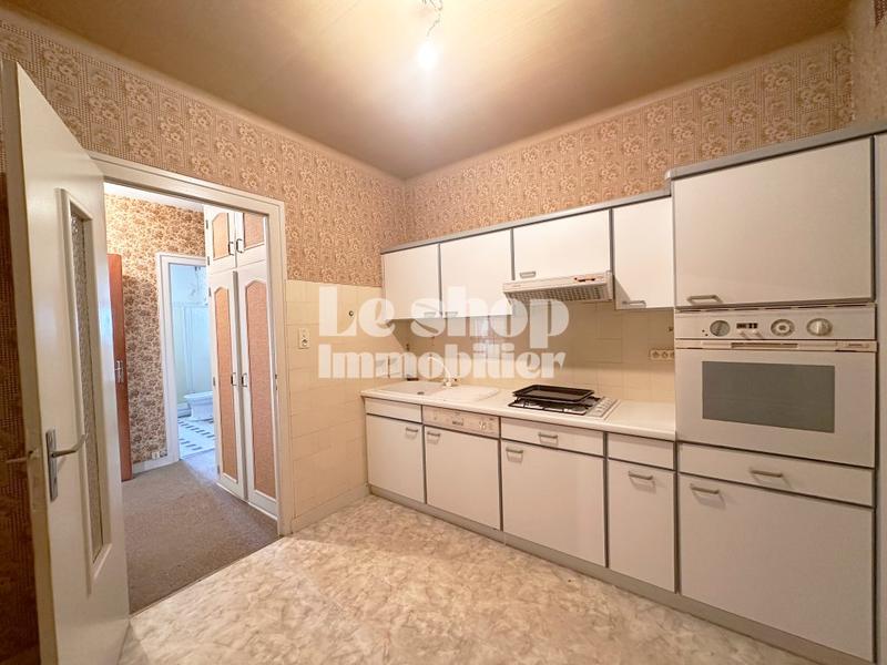 Maison - 190 m² - 9 pièces