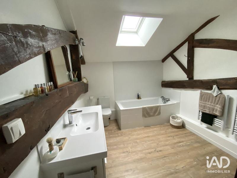 Maison - 300 m² - 6 pièces