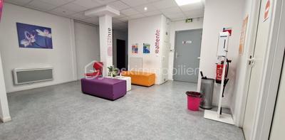 Bureau - 763 m² - 26 pièces