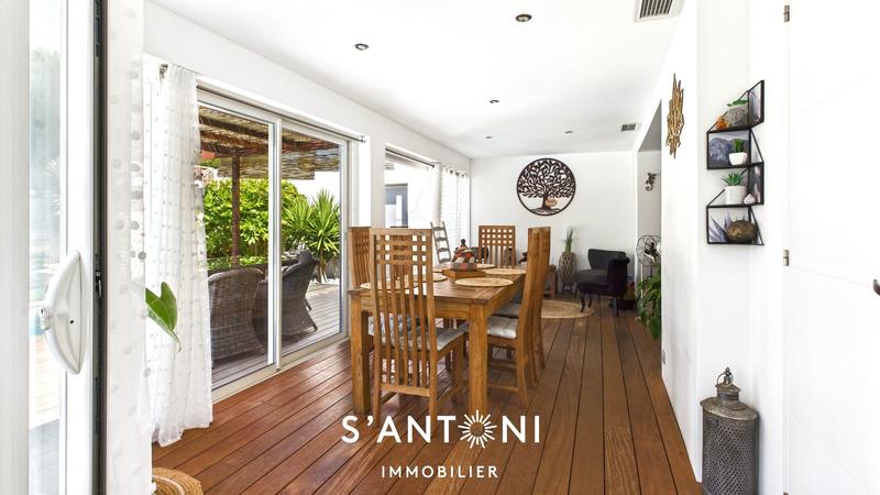 Maison - 160 m² - 5 pièces