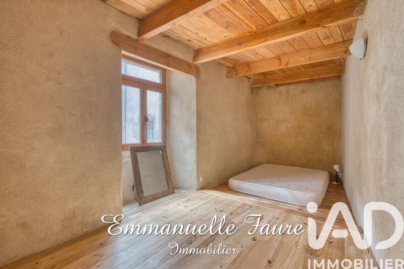 Maison de village - 140 m² - 6 pièces