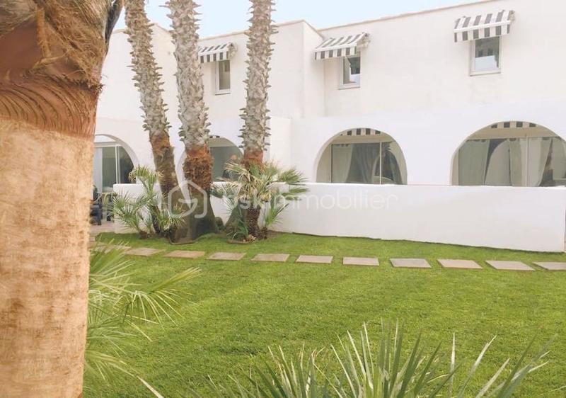 Propriété - 140 m² - 6 pièces