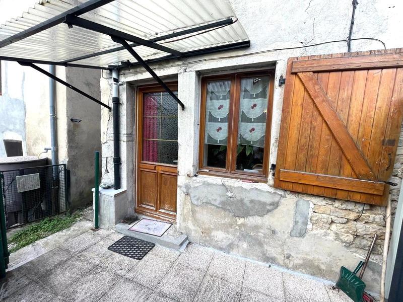 Maison traditionnelle - 100 m² - 4 pièces