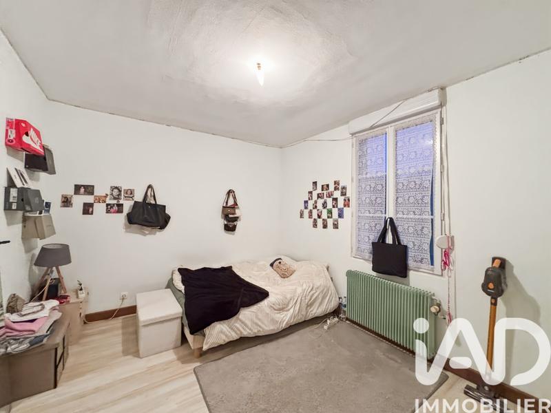 Maison - 229 m² - 11 pièces