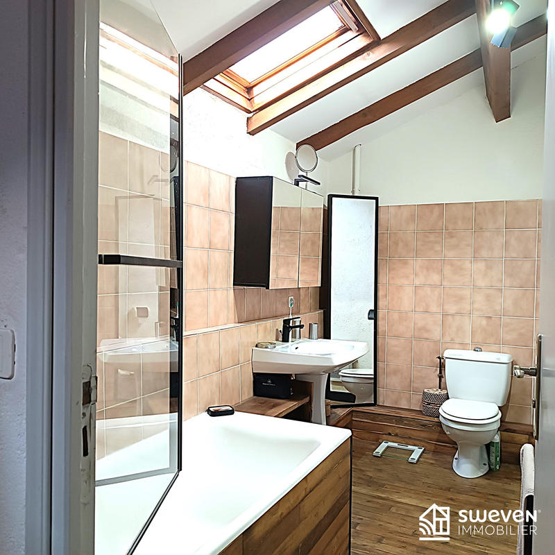 Maison ancienne - 223 m² - 7 pièces