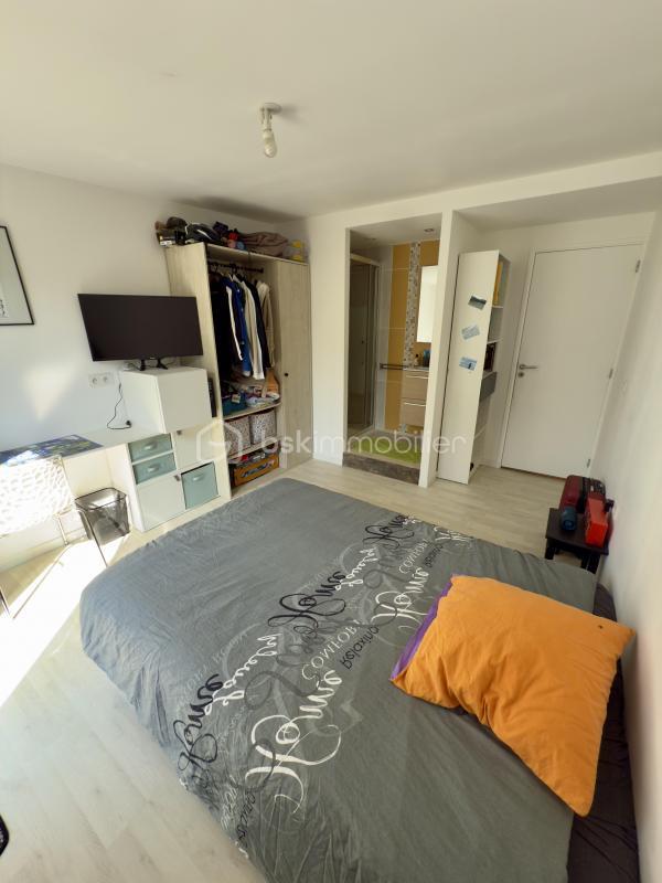 Propriété - 166 m² - 9 pièces