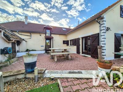 Maison - 115 m² - 6 pièces