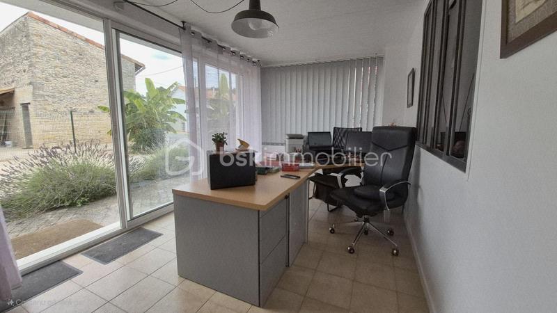 Maison - 210 m² - 7 pièces