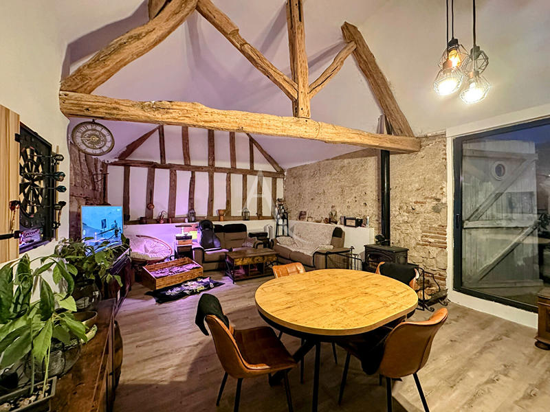 Maison - 110 m² - 5 pièces