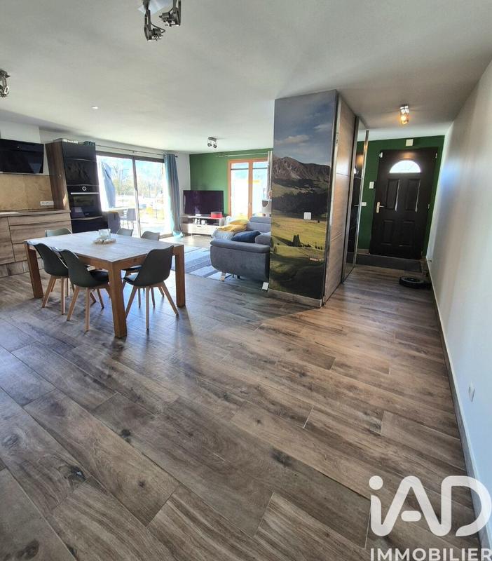 Maison - 103 m² - 4 pièces