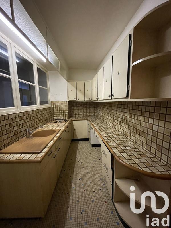 Maison - 300 m² - 12 pièces