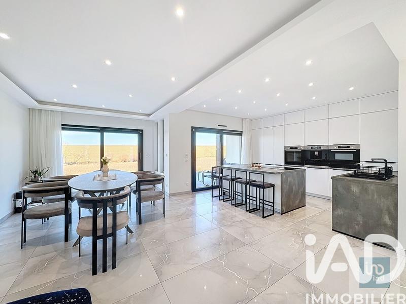 Maison - 150 m² - 7 pièces