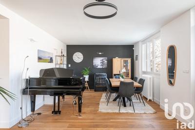 Maison - 208 m² - 6 pièces