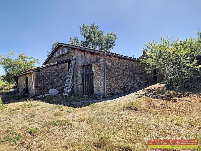 Maison - 280 m² - 4 pièces