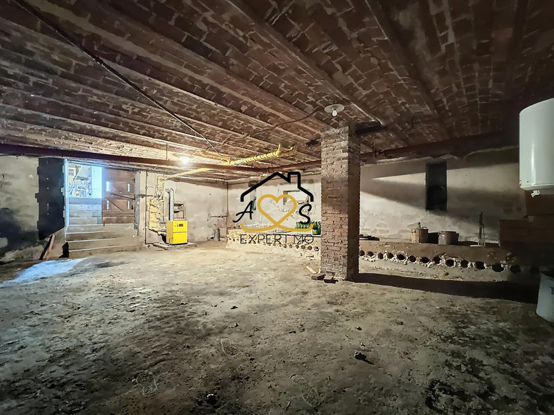 Maison - 143 m² - 7 pièces