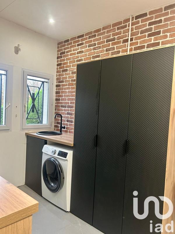 Maison - 200 m² - 8 pièces