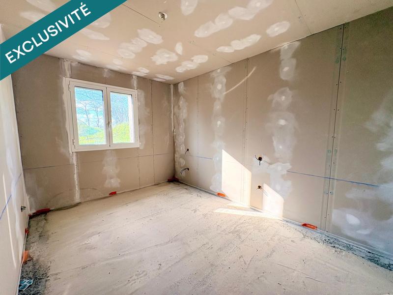 Maison - 360 m² - 8 pièces