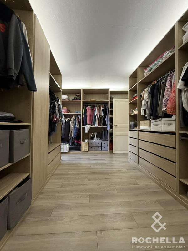 Maison ancienne - 265 m² - 8 pièces