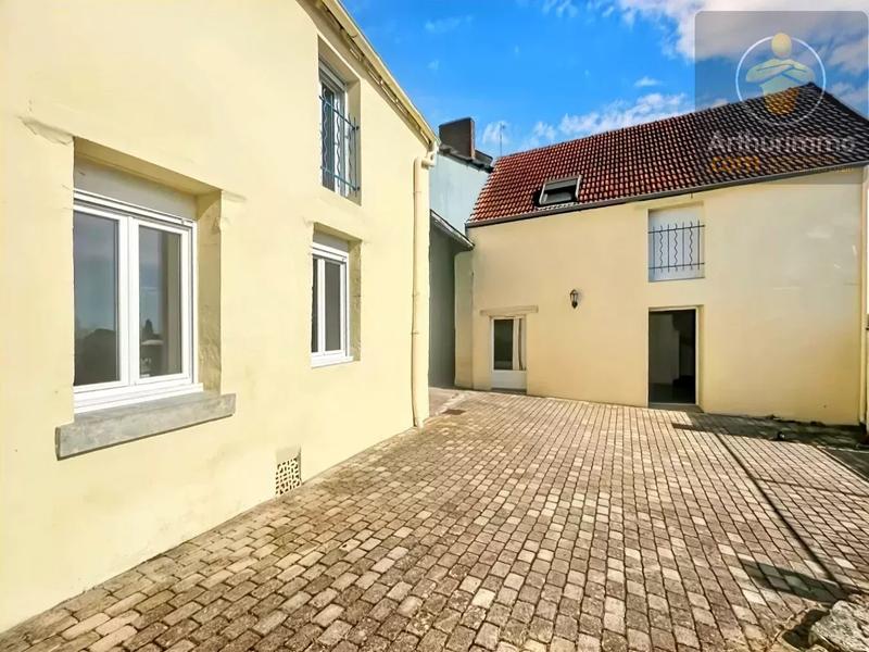 Maison - 186 m² - 8 pièces