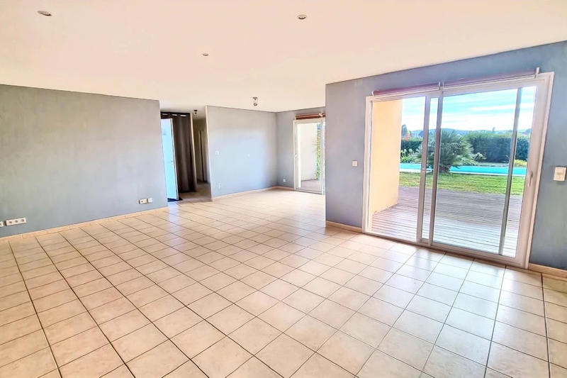 Maison - 115 m² - 5 pièces