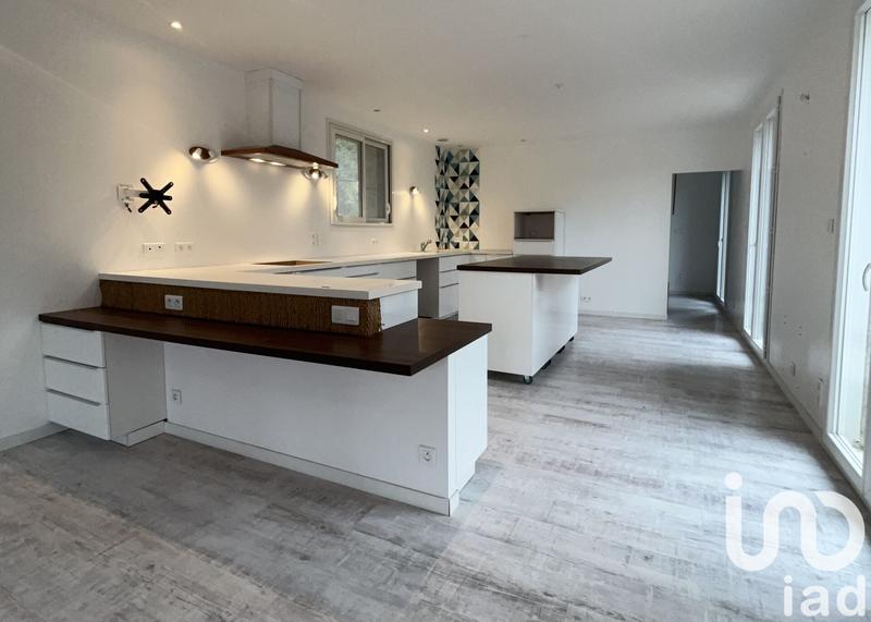 Maison - 186 m² - 5 pièces