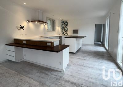 Maison - 186 m² - 5 pièces