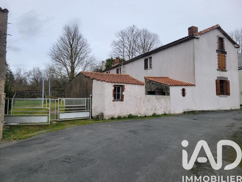 Maison - 99 m² - 5 pièces