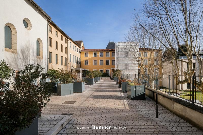 Appartement - 89 m² - 3 pièces