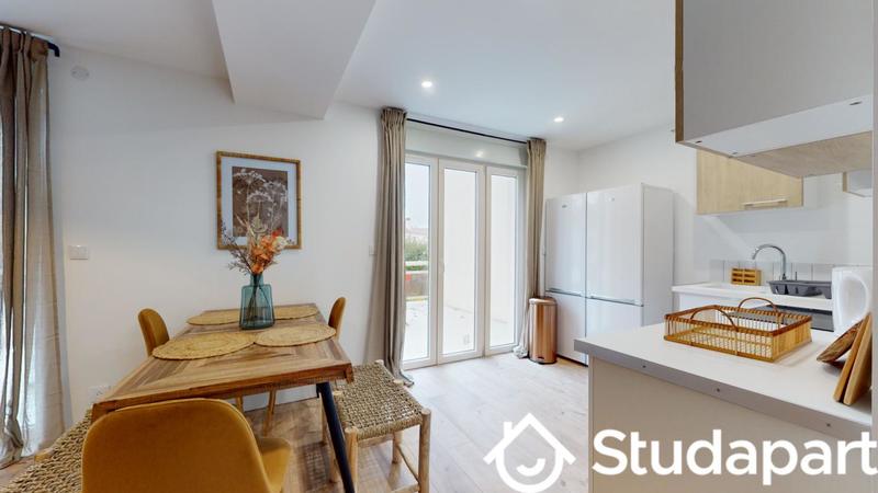 Chambre - 10 m² - 1 pièce