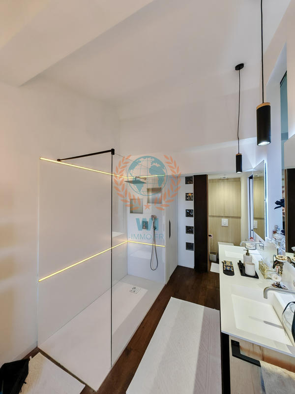 Maison de village - 200 m² - 6 pièces