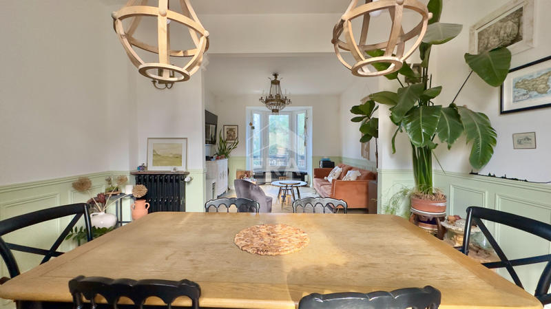 Maison - 93 m² - 5 pièces