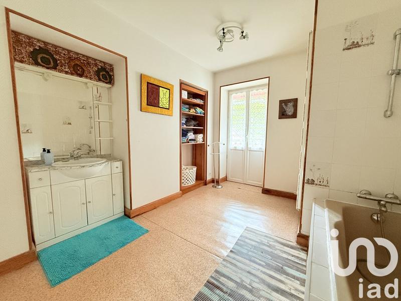 Maison - 430 m² - 12 pièces