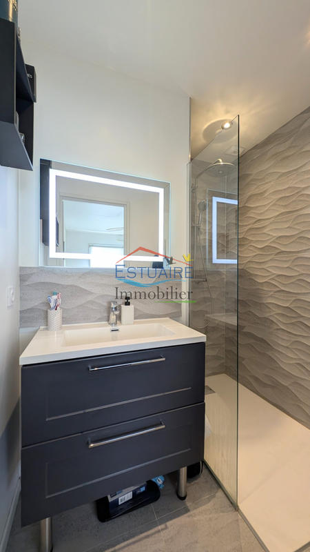 Maison contemporaine - 94 m² - 5 pièces