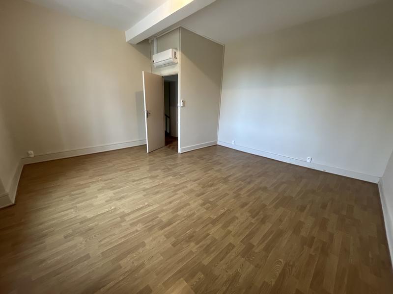 Maison traditionnelle - 155 m² - 5 pièces