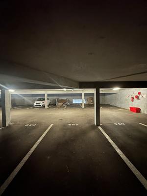 Parking / Garage - 12 m²